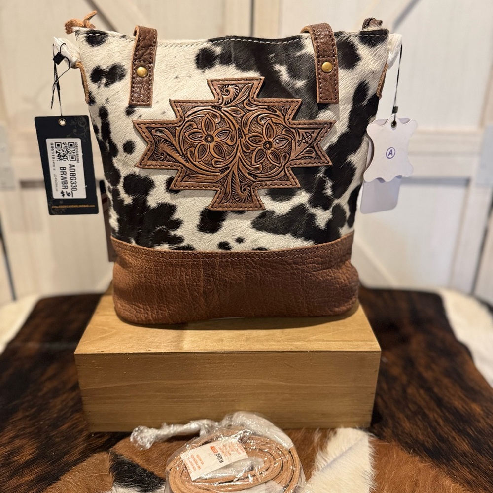 American Darling Cowhide and Brown Leather Shoulder Bag